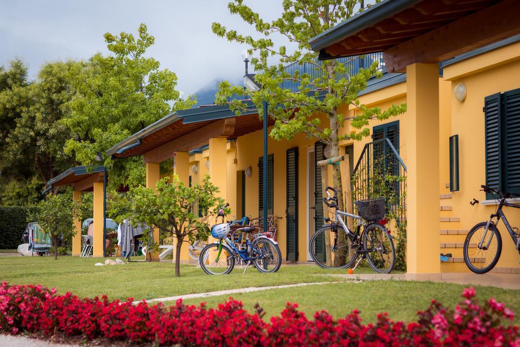 Hotel Camping Promontorio Toscolano-Maderno Exterior foto